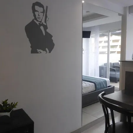 Golden Paradise 007 Port Nat *